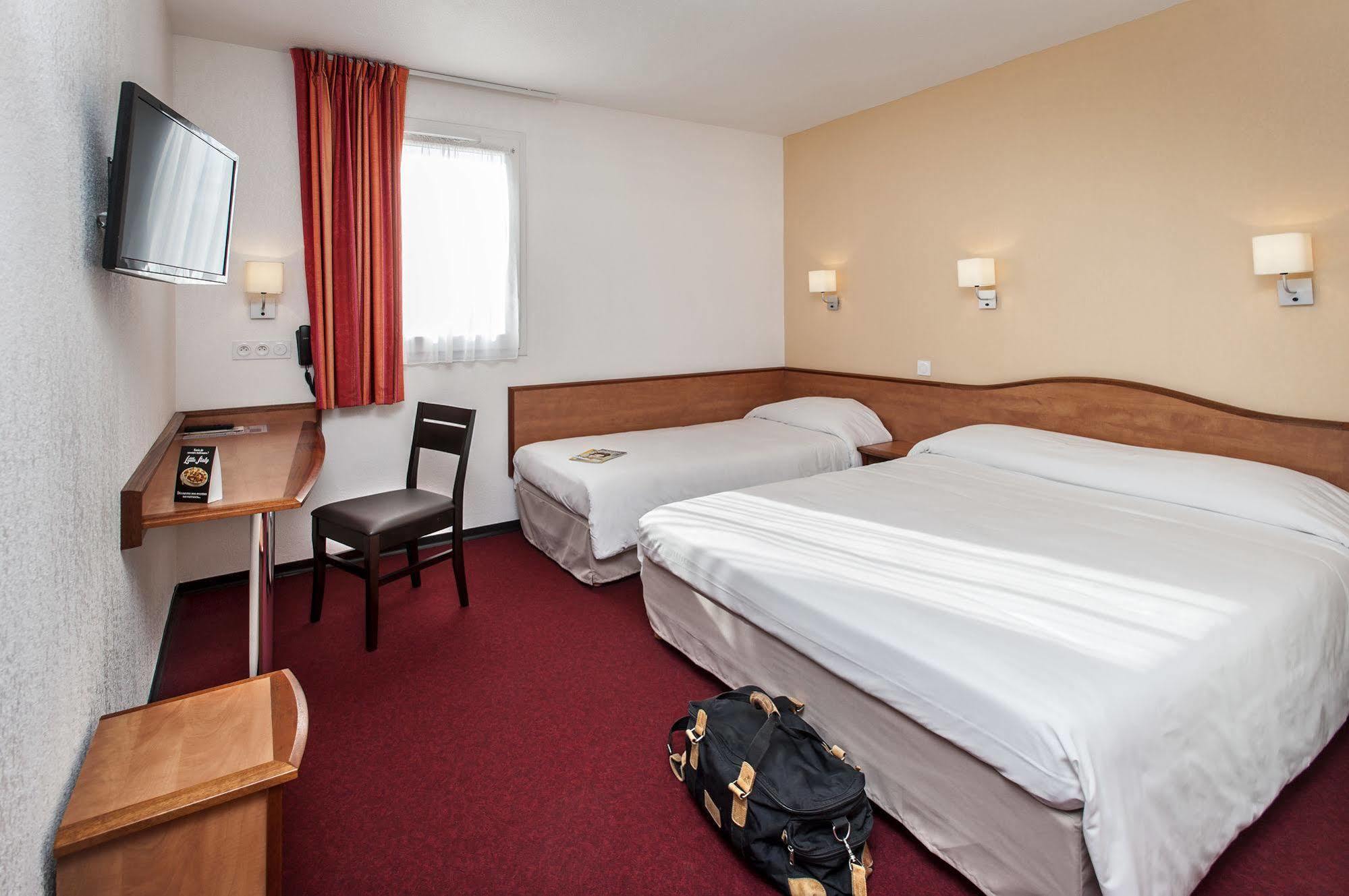 Brit Hotel Confort Villeneuve Sur Lot Bias  Exterior foto